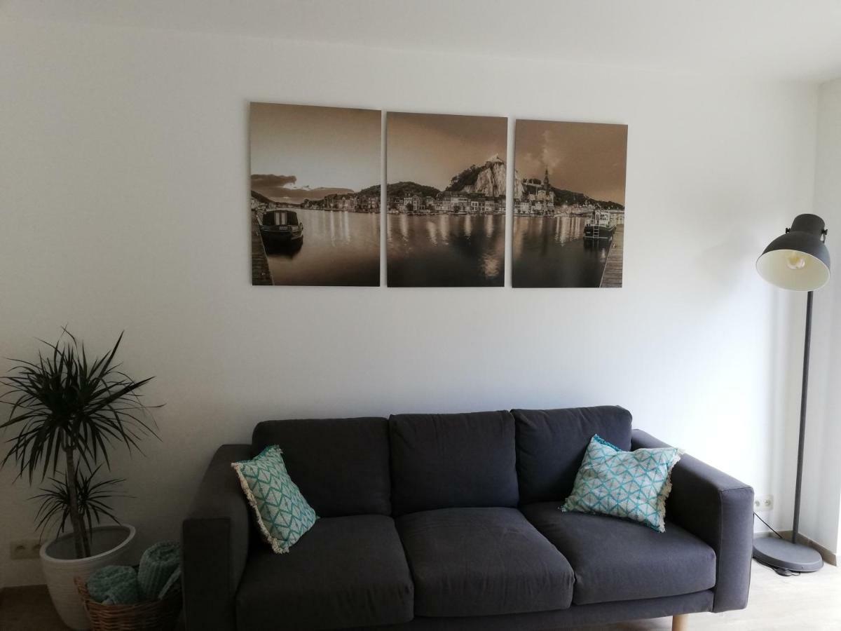 Les hauts de Meez Dinant Buitenkant foto